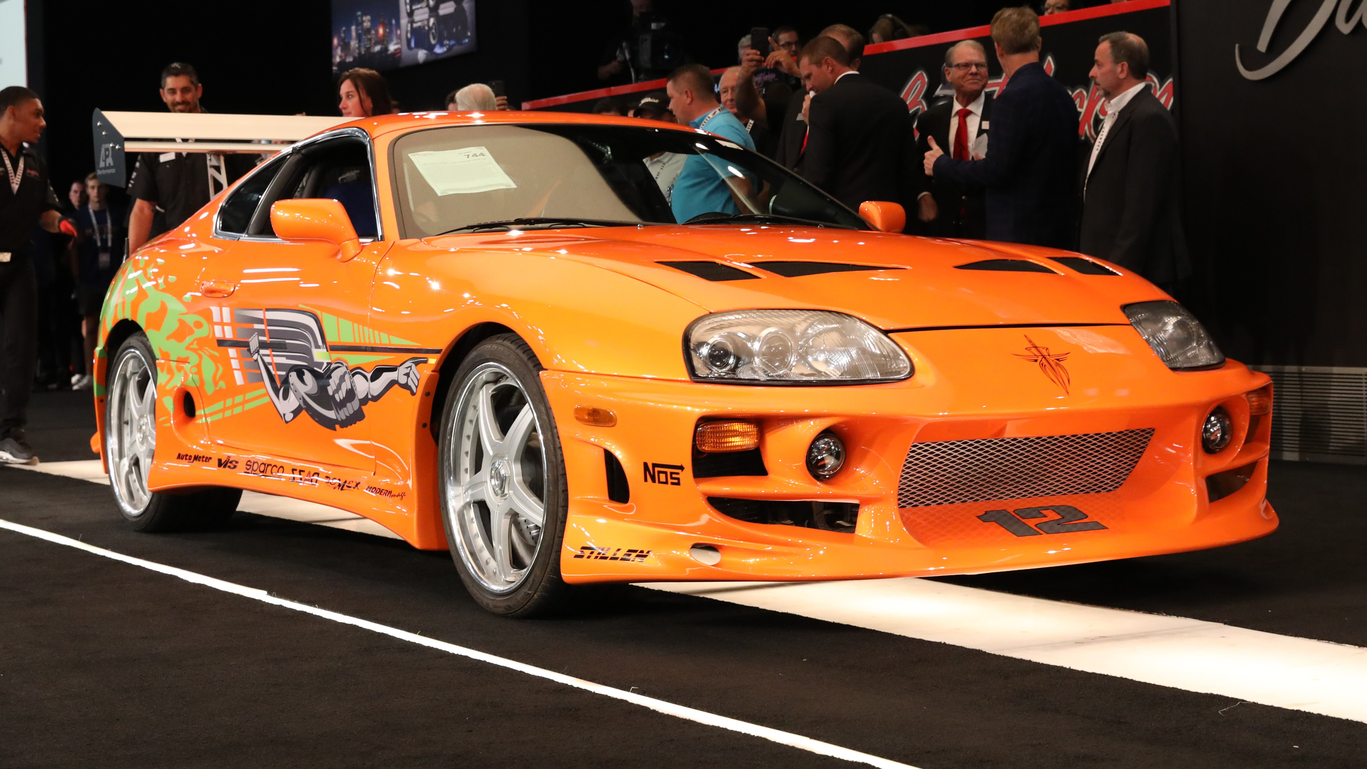 Brians Toyota Supra Orange avec Graphiques Fast Maroc