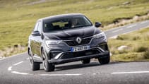 Renault Arkana front cornering