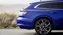 Volkswagen Arteon R Shooting Brake rear end detail
