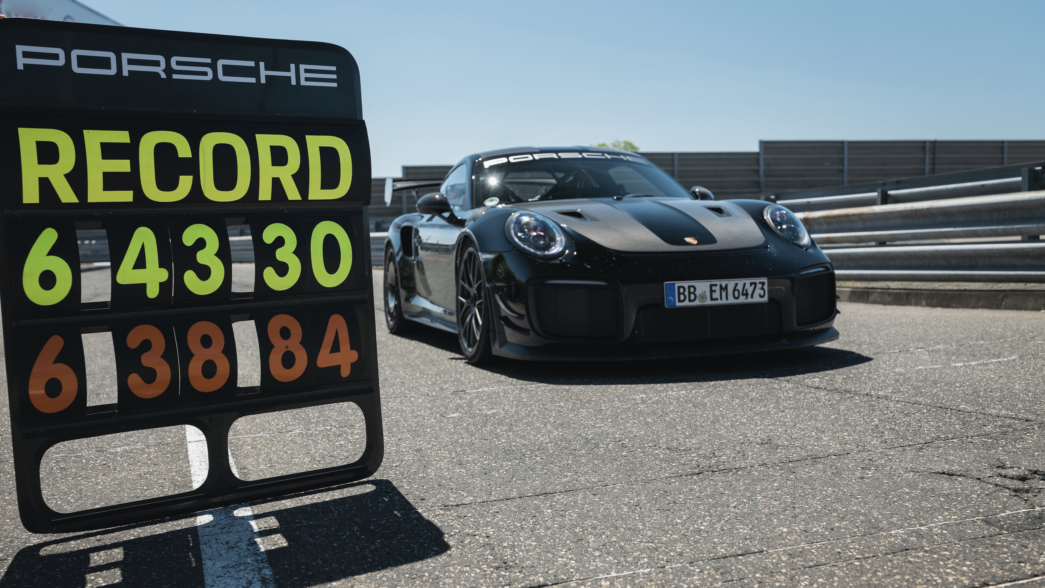 Porsche has set a new 'Ring lap record in a 911 GT2 RS | Top Gear