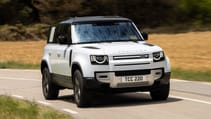 Land Rover Defender P400e PHEV
