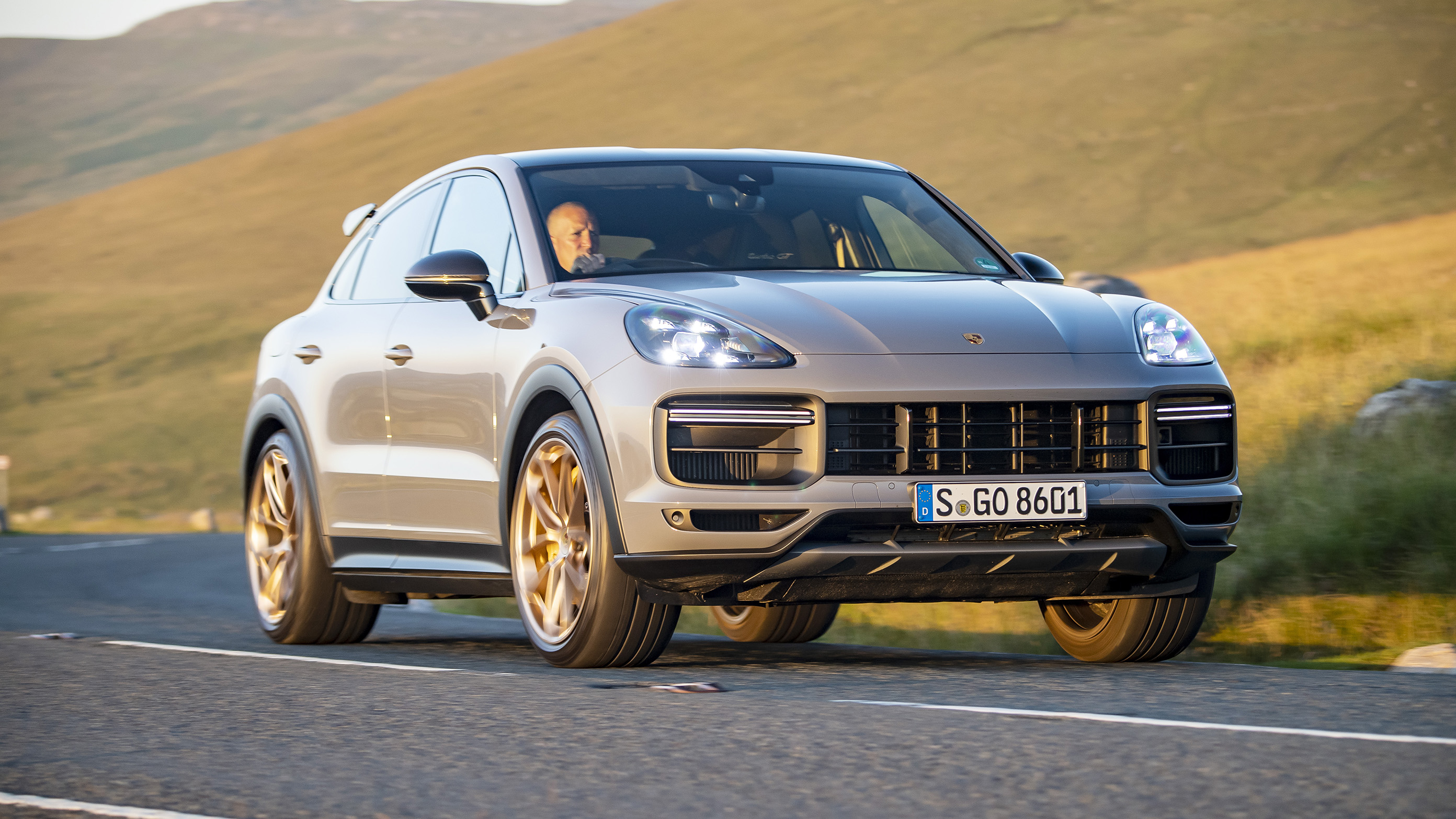 Porsche Cayenne 2024 Price, Promo January, Spec & Reviews