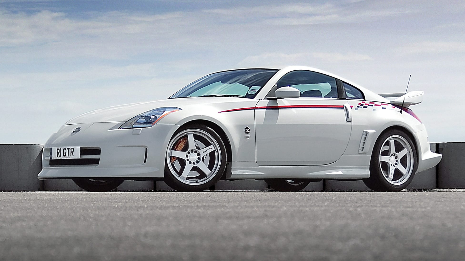 Ниссан 350z 2022