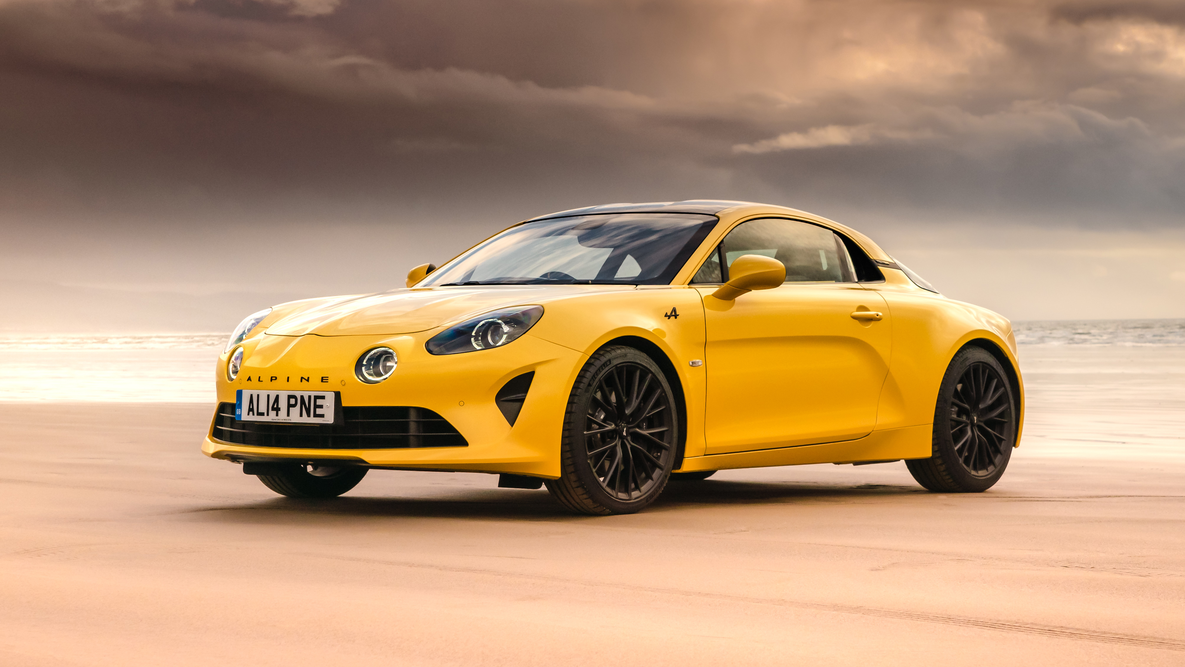 Beperkt Kenia aflevering Alpine A110 Review 2023 | Top Gear