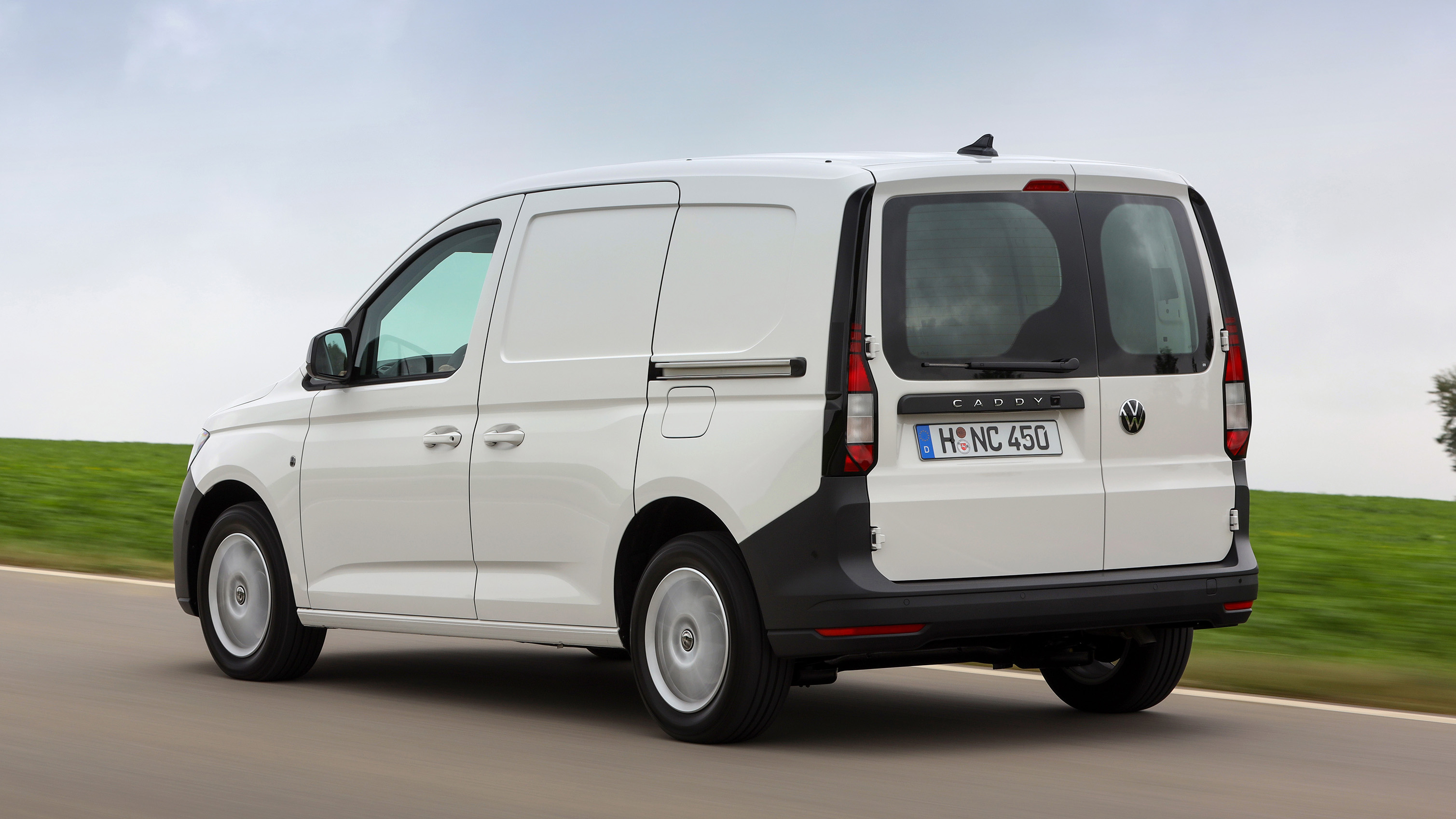 VOLKSWAGEN Caddy Specs & Photos - 2020, 2021, 2022, 2023, 2024 -  autoevolution