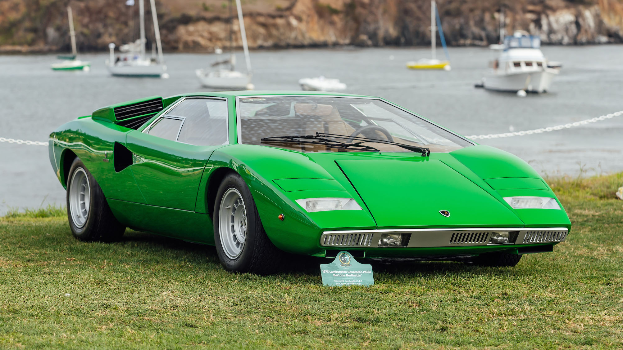 Lamborghini countach 74