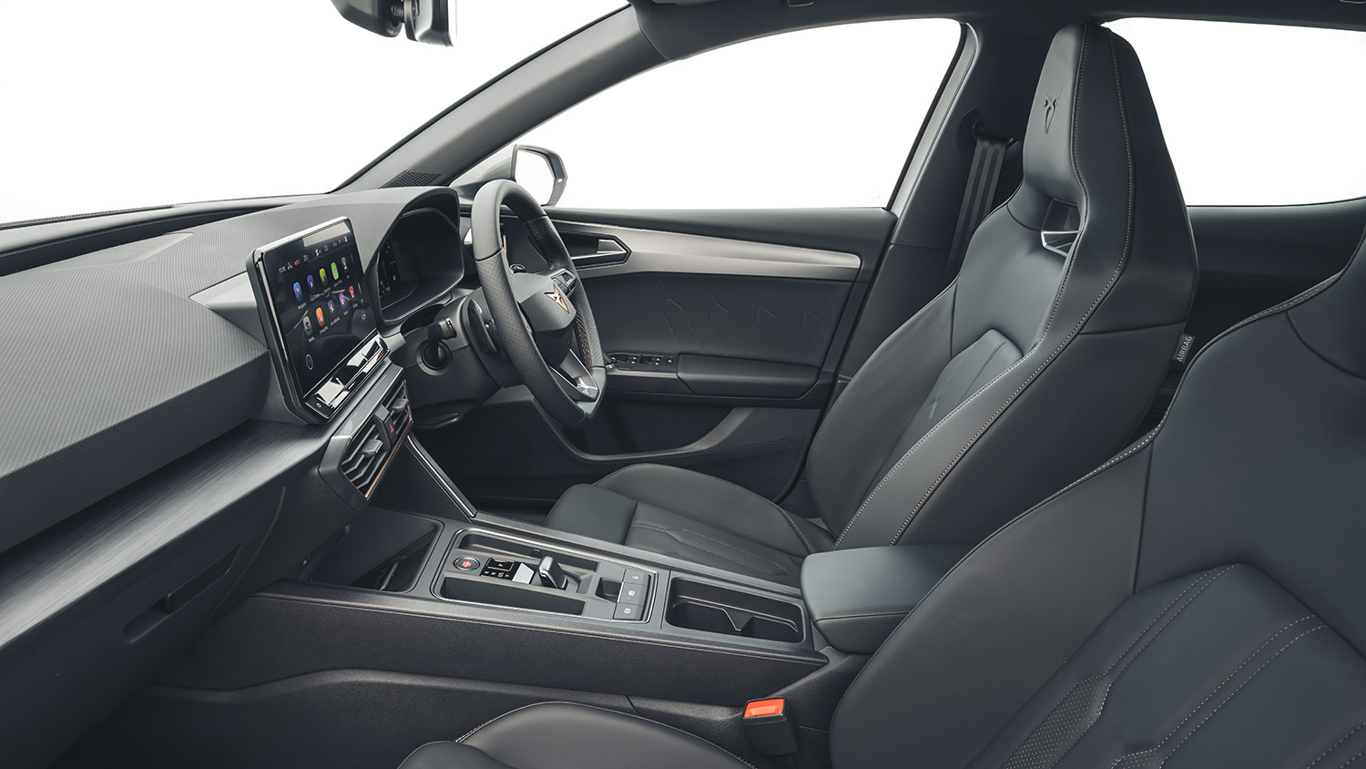 Cupra Leon hatchback interior front seats