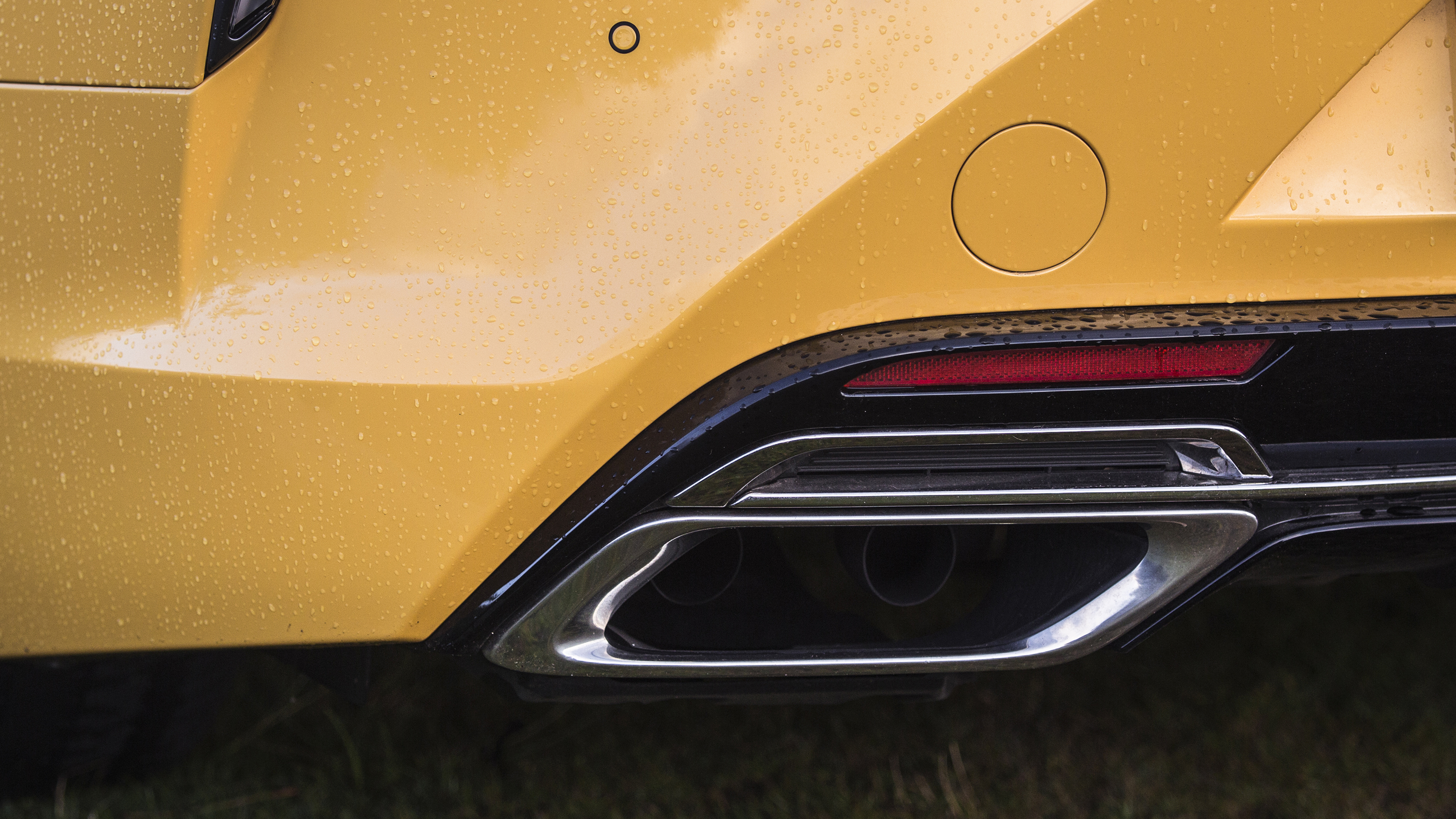 Lexus LC500 coupe yellow exhaust tips