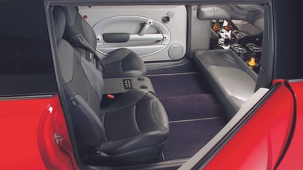 Mini XXL limo interior seats