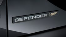 Land Rover Defender V8 Bond Edition