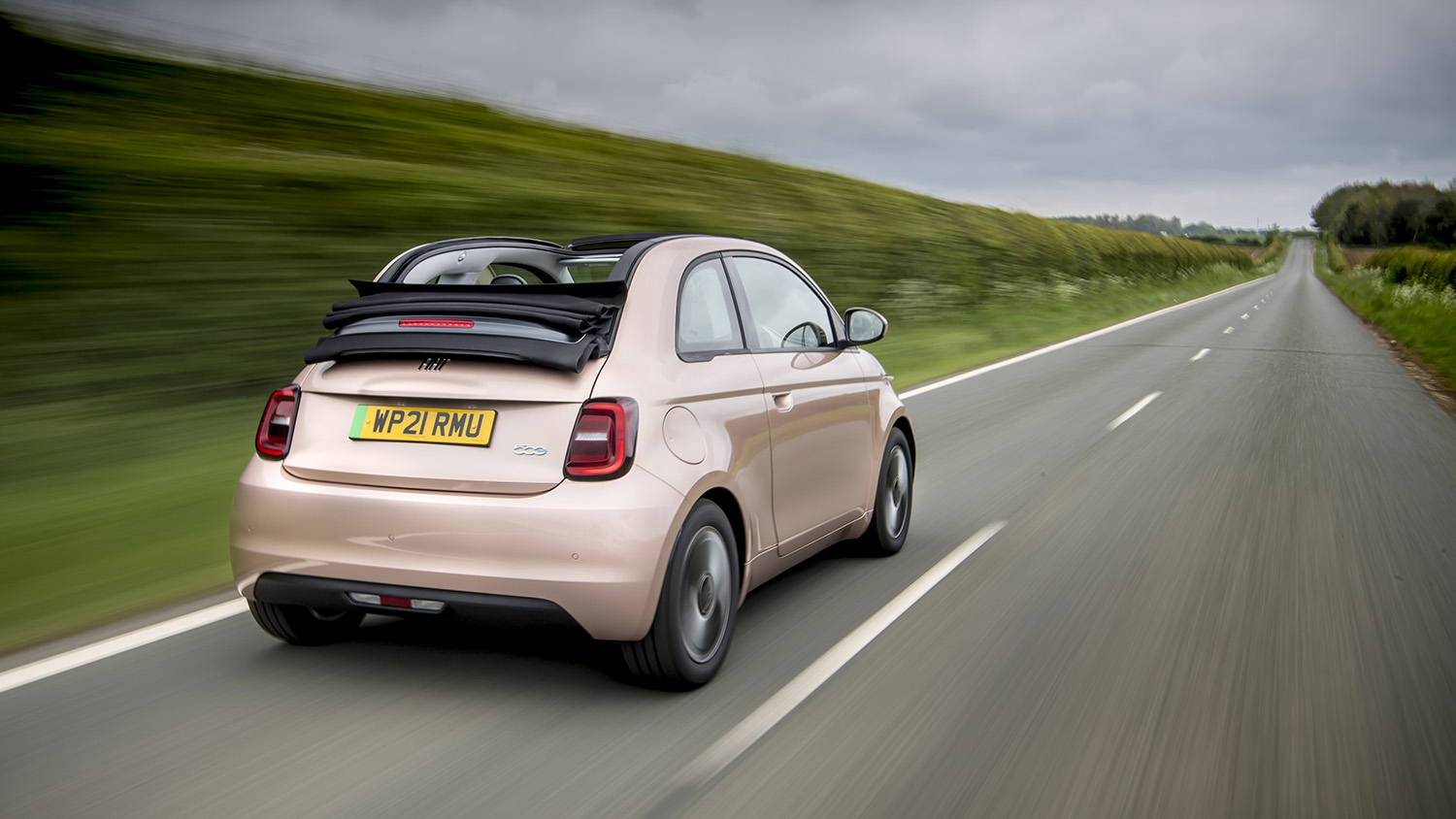 pleegouders hoog Brandewijn Fiat 500C Review 2023 | Top Gear