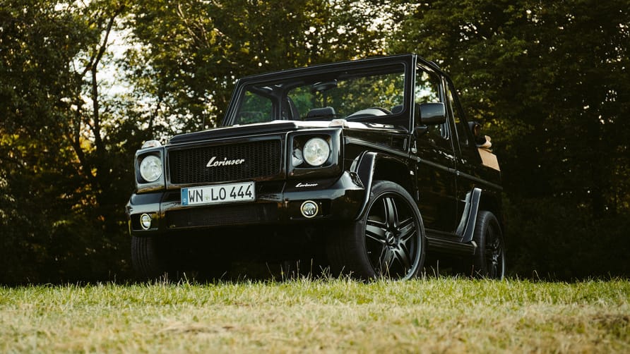 This is an old G-Class, to remind us what’s missing in the new one ...