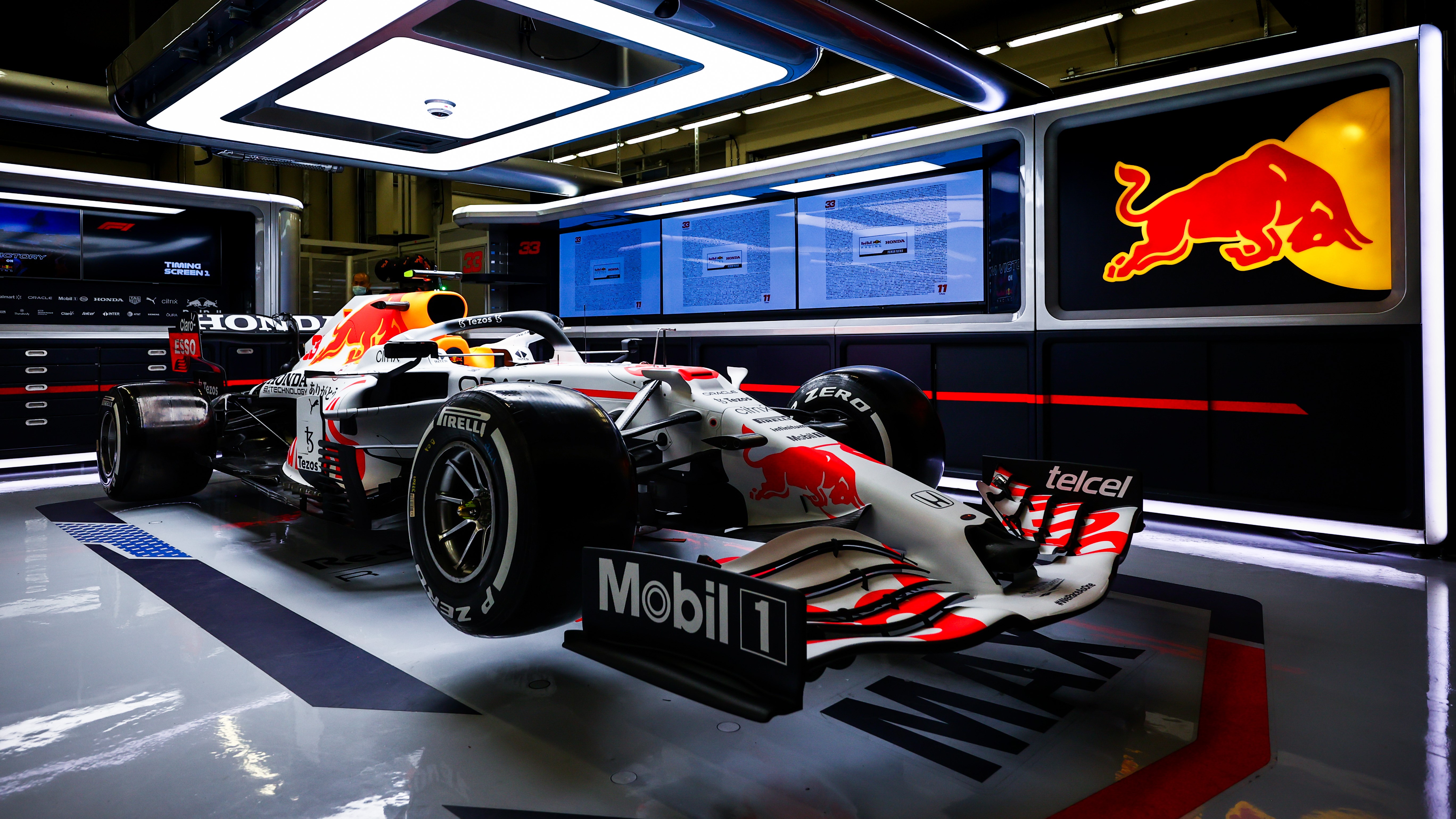 Red Bull is racing one-off livery | Top Gear