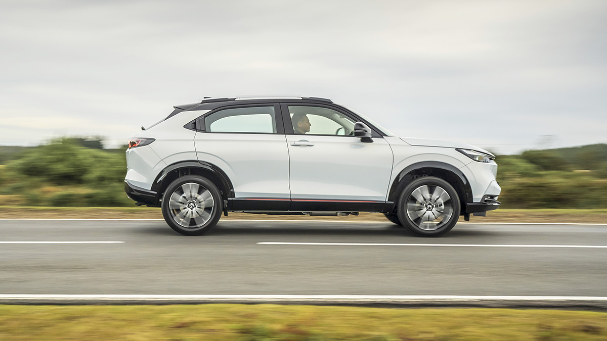 Honda HR-V crossover dynamic side view