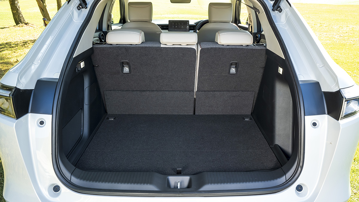 Honda HR-V crossover interior boot