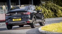 Renault Arkana rear cornering