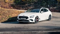 Genesis G70 Shooting Brake front cornering