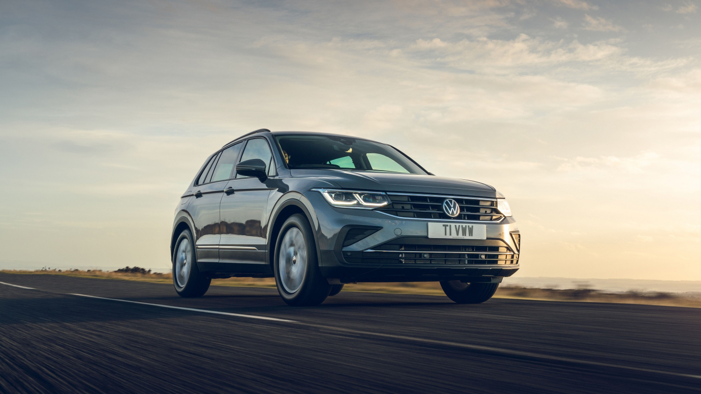 Volkswagen Tiguan Driving, Engines & Performance