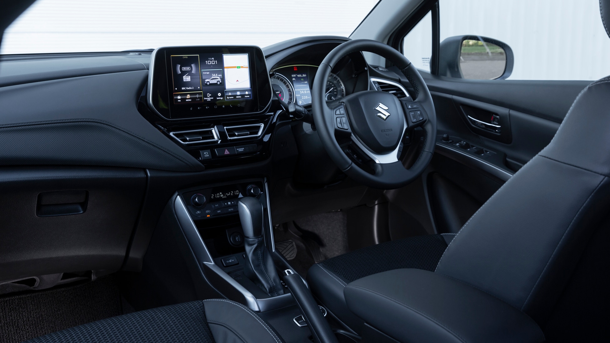 Suzuki S-Cross Interior Layout & Technology | Top Gear