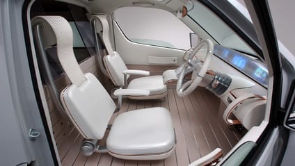 Toyota DMT concept interior front seats