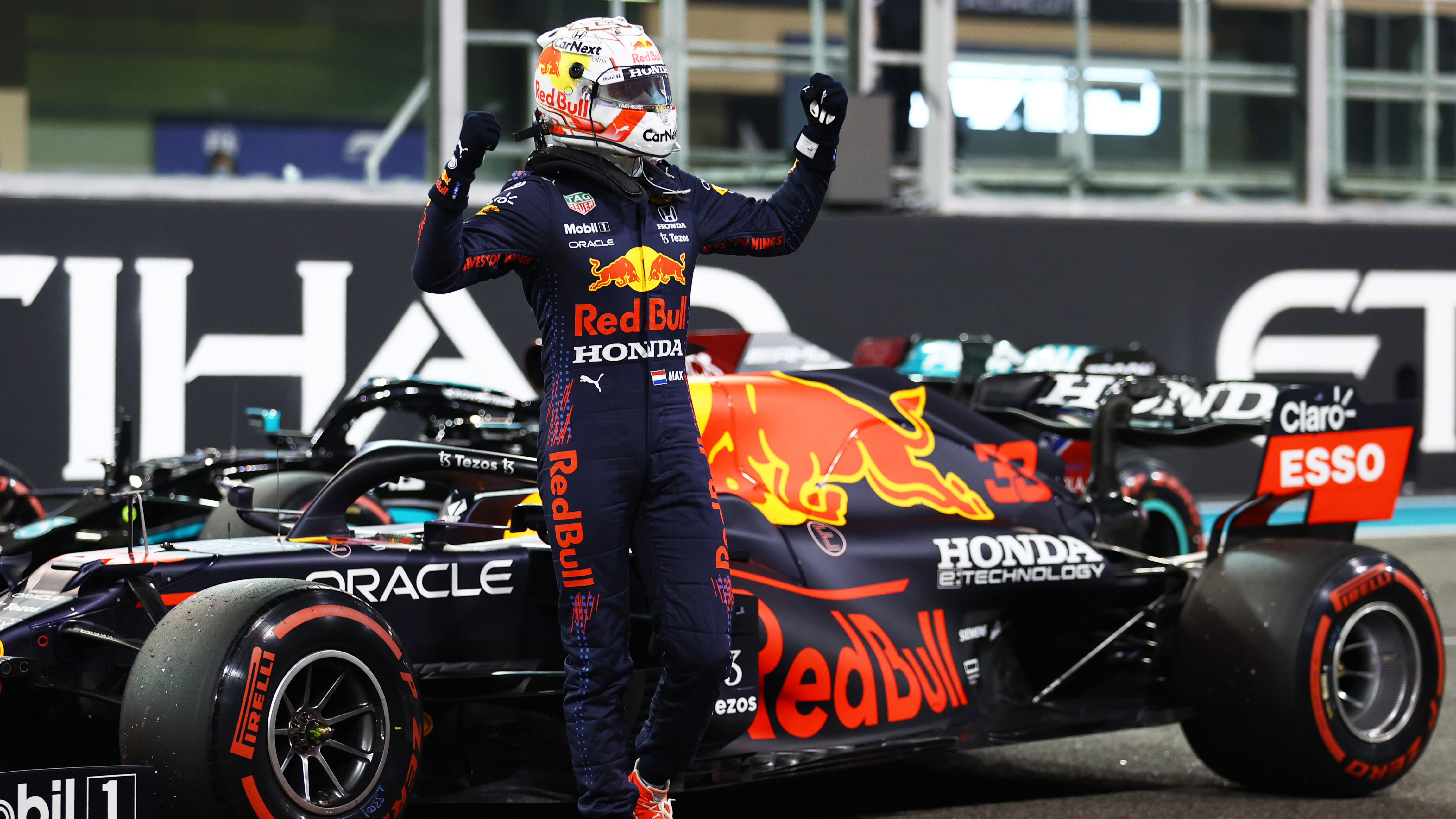 Max Verstappen is F1 champion 2021!