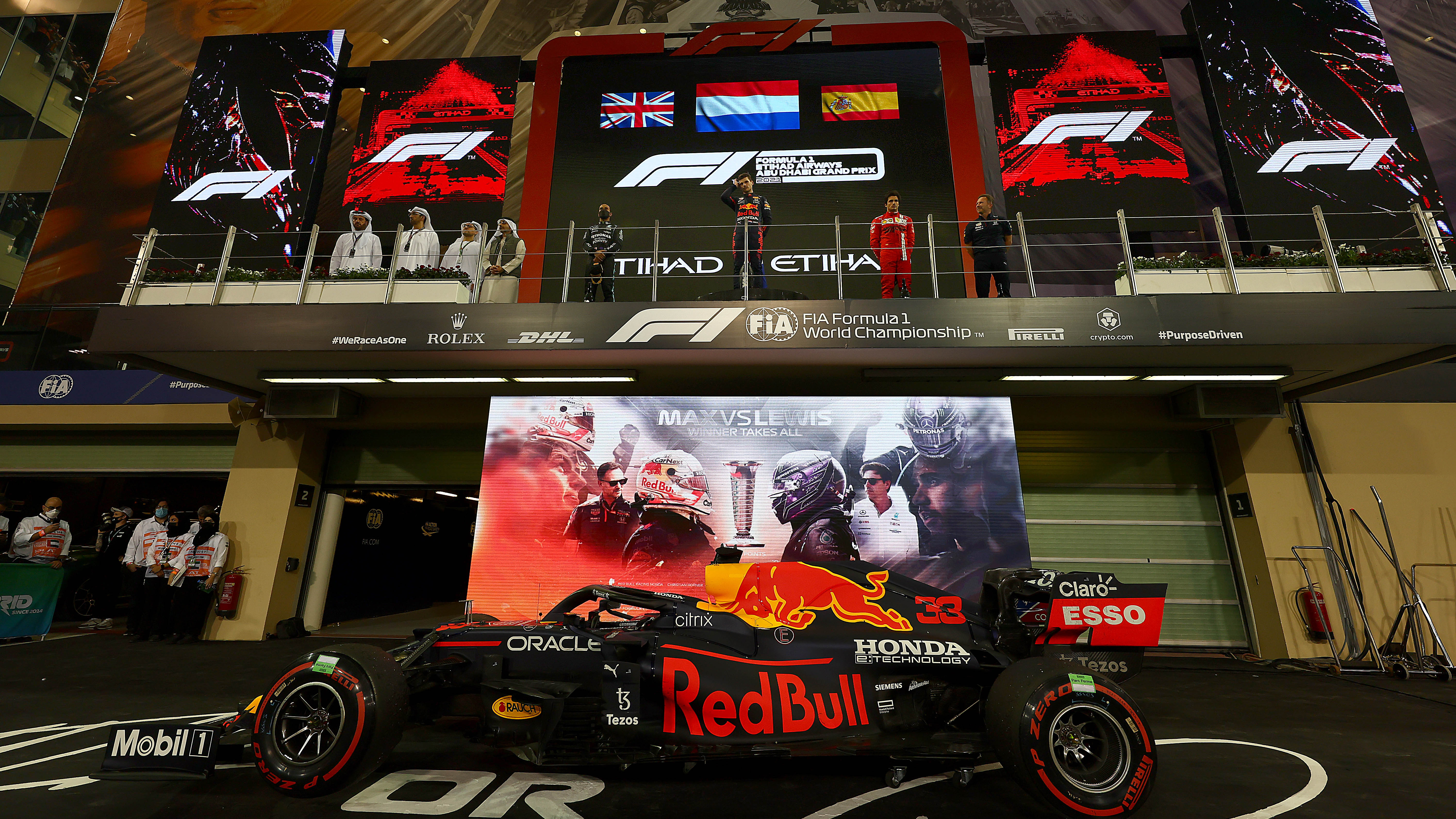 Max Verstappen is F1 champion 2021!