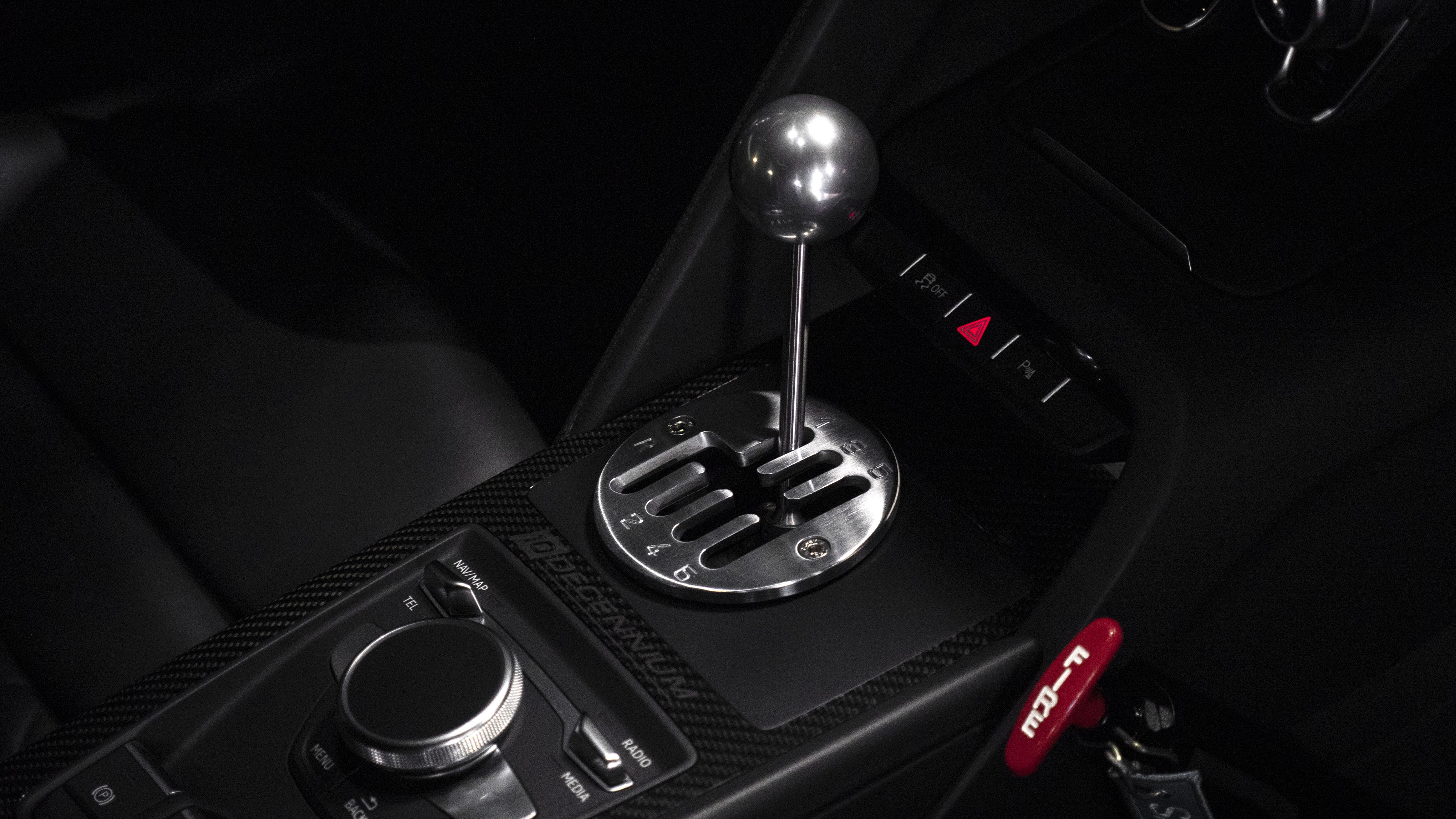 Audi r8 outlet gear stick