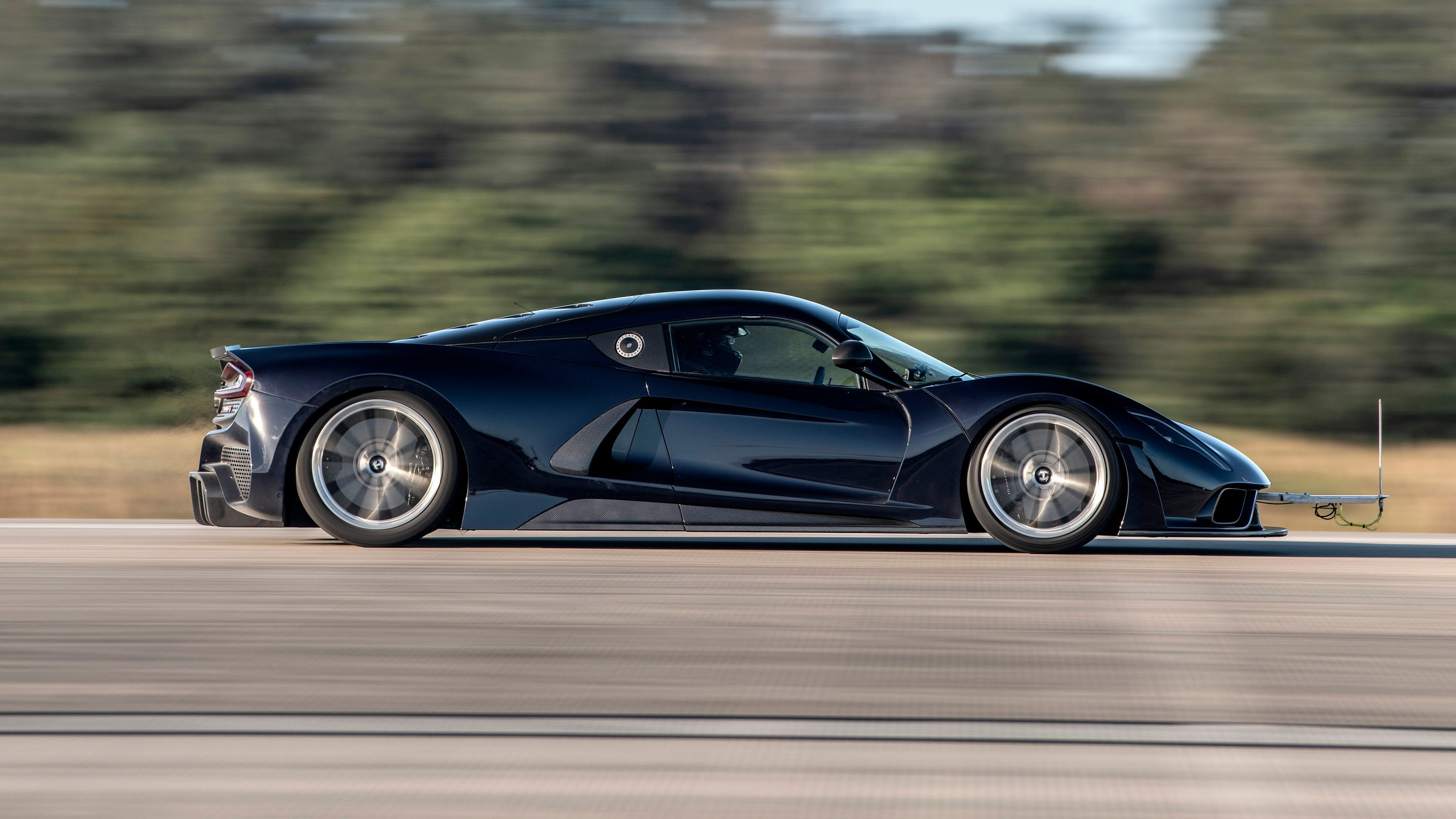 Now watch the Hennessey Venom F5 hit 250mph+ a runway | Top Gear