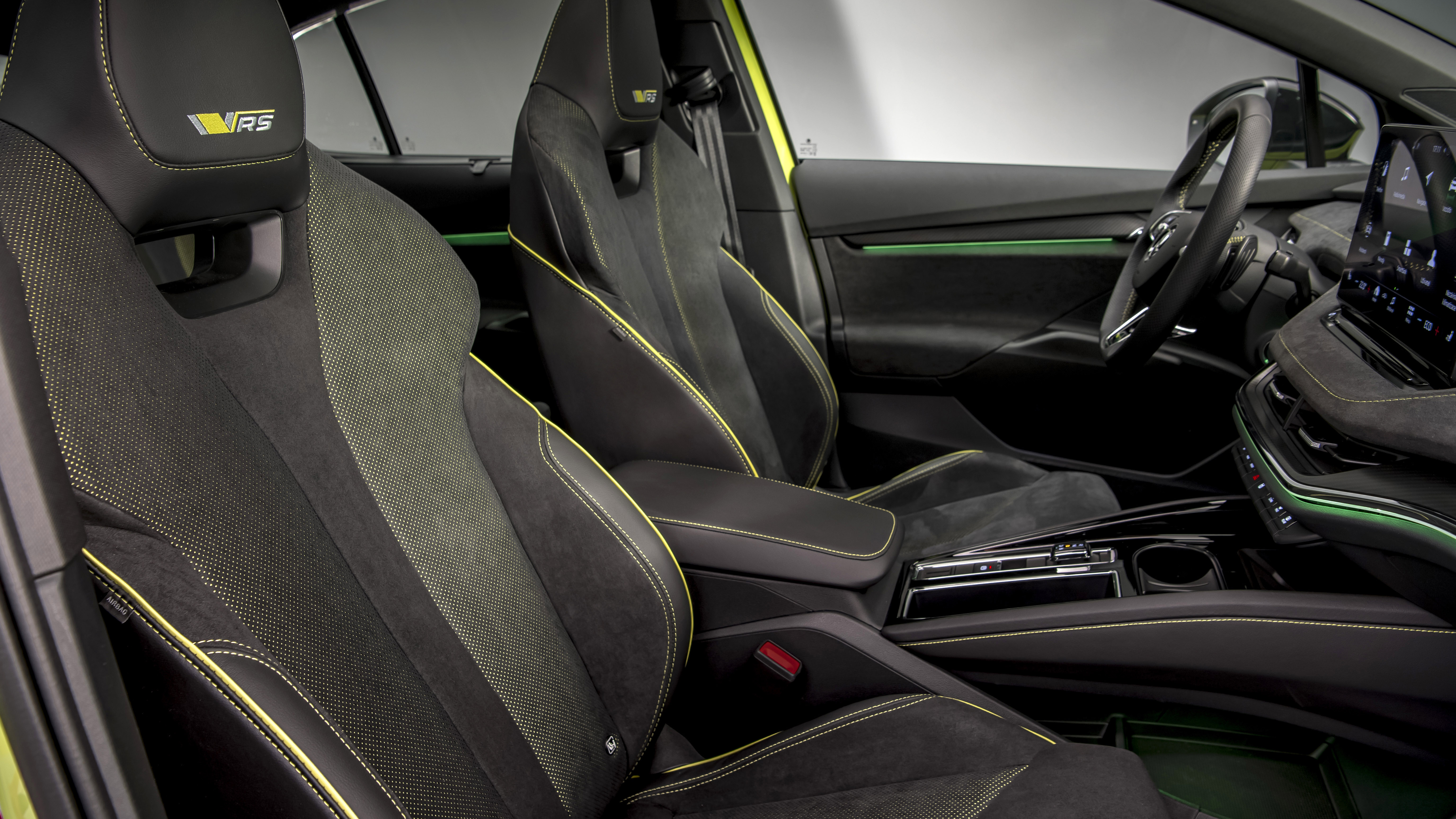 Skoda enyaq vrs deals
