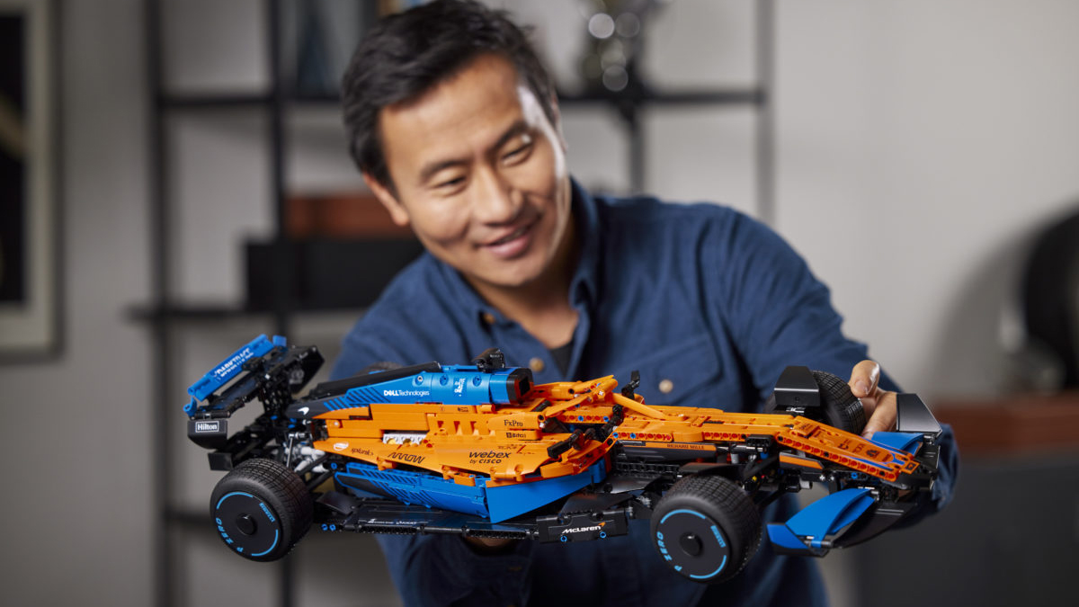 Fredag Identificere skille sig ud This new Lego Technic set is our first look at the 2022 McLaren F1 car |  Top Gear