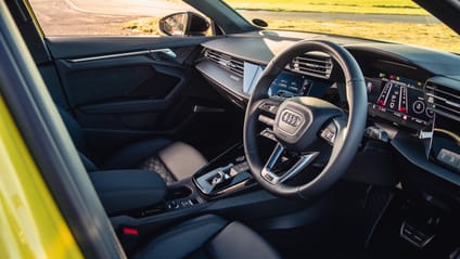 (2021) audi rs3 vs audi rs2 (1996)