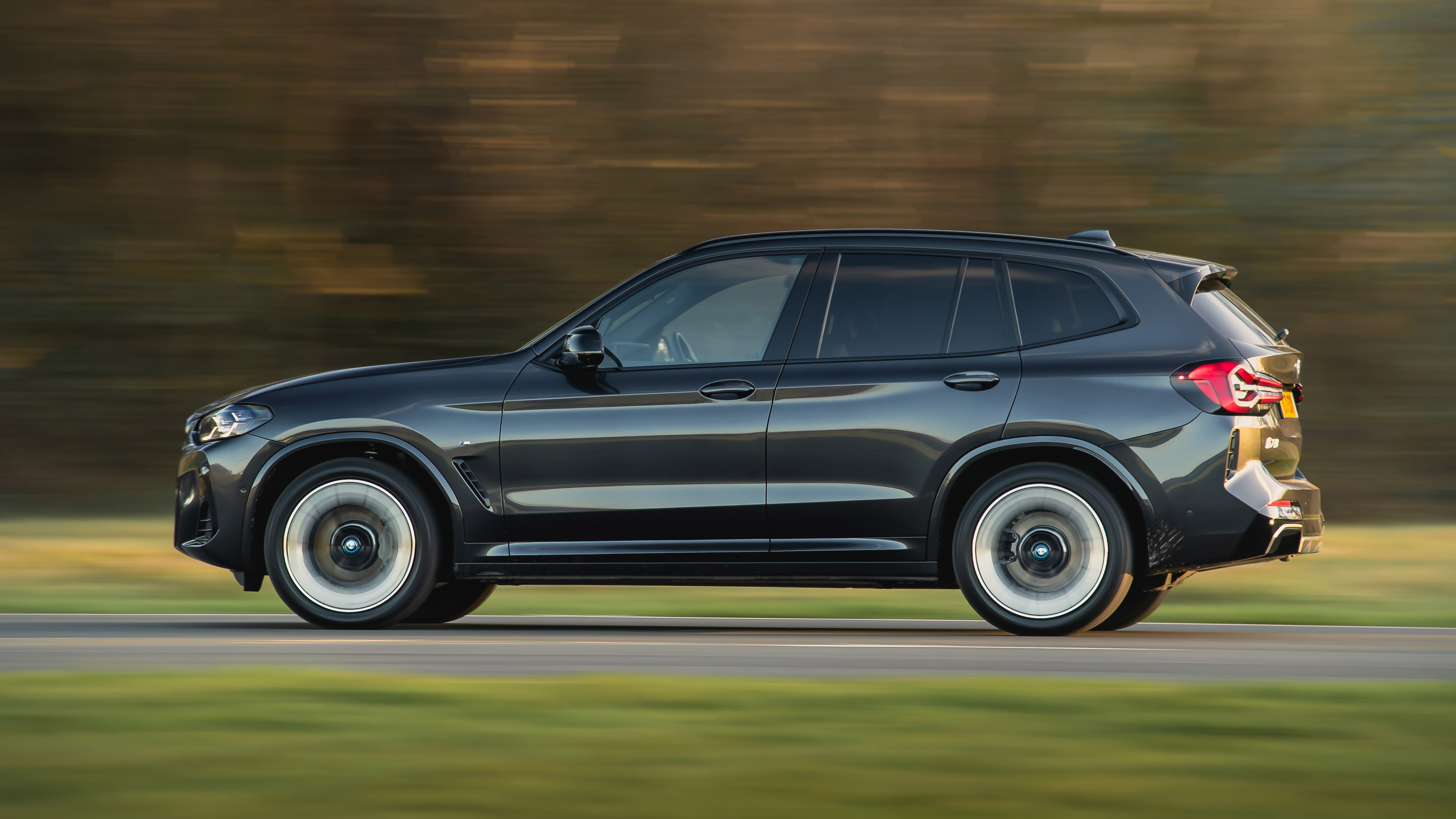 BMW iX3 Top Gear