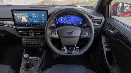 Ford Focus Interior Layout & Technology | Top Gear