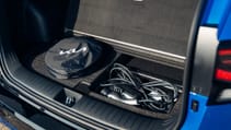 Kia Sportage cable stoarge