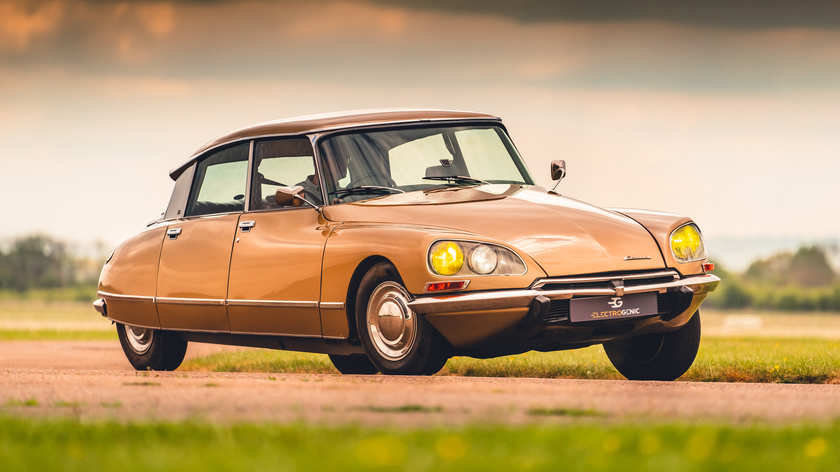 Electrogenic Citroen DS review: first drive of an electric classic Reviews  2024