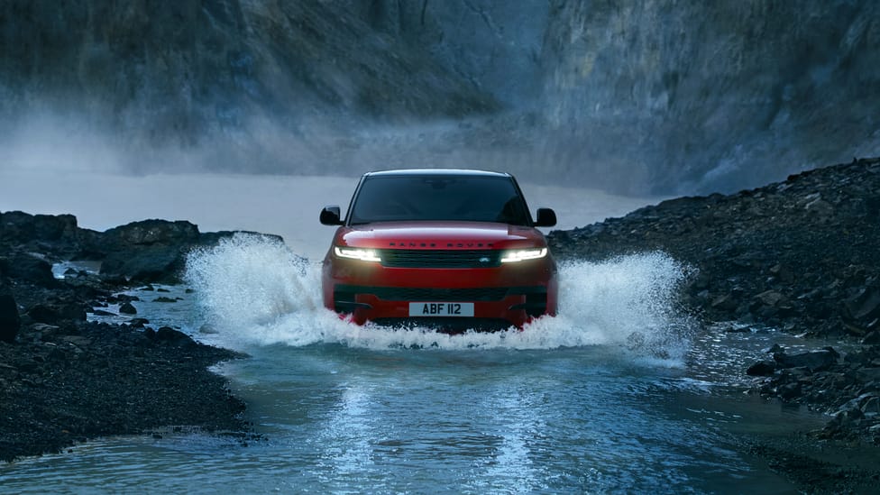 This is the brand new Range Rover Sport Top Gear