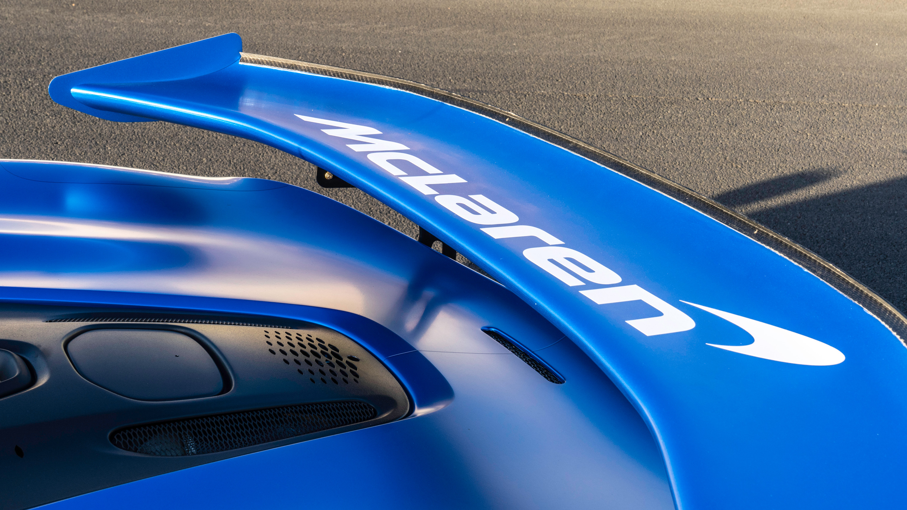 McLaren Artura GT4 wing