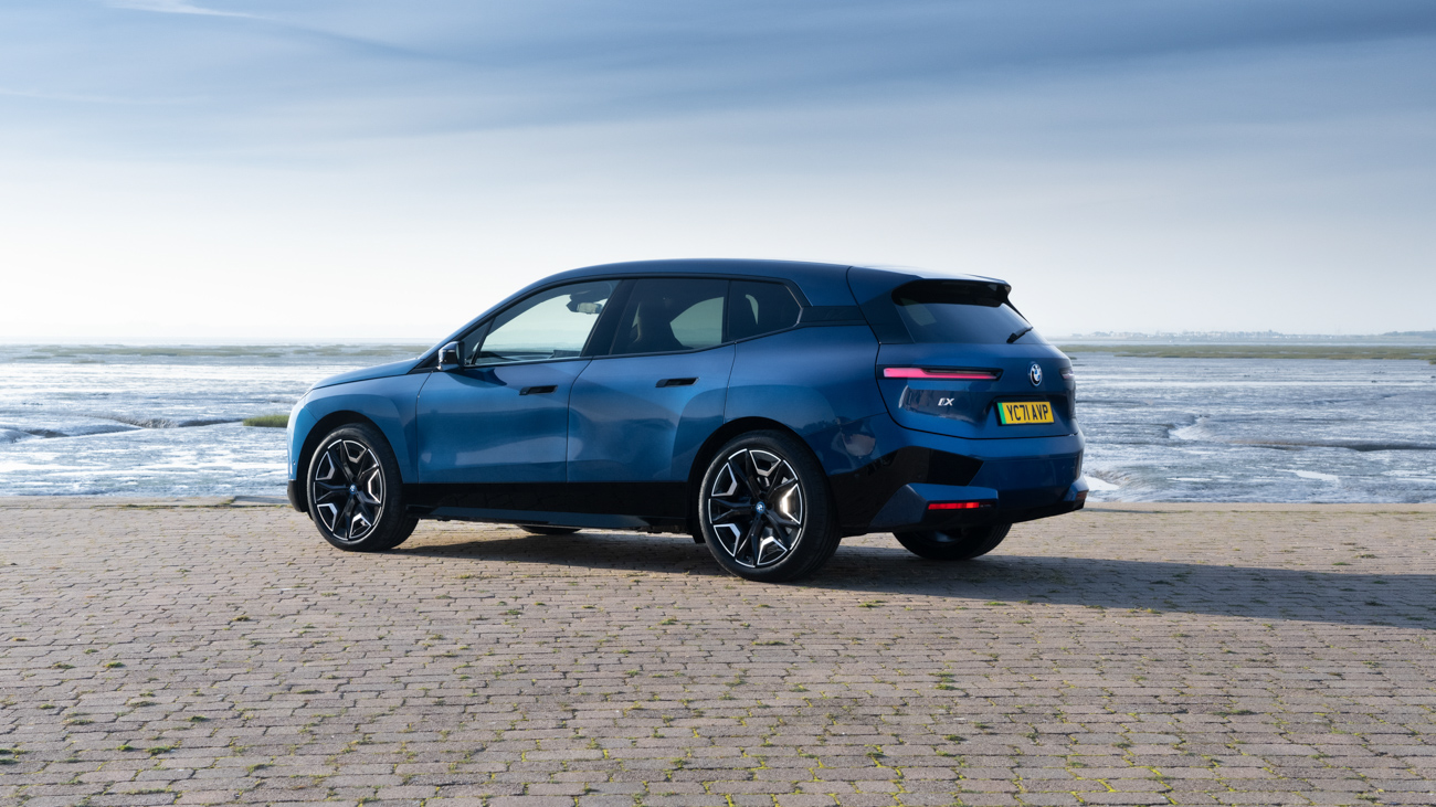 Best electric suv discount for towing