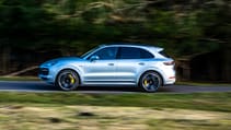 Porsche Cayenne side view dynamic