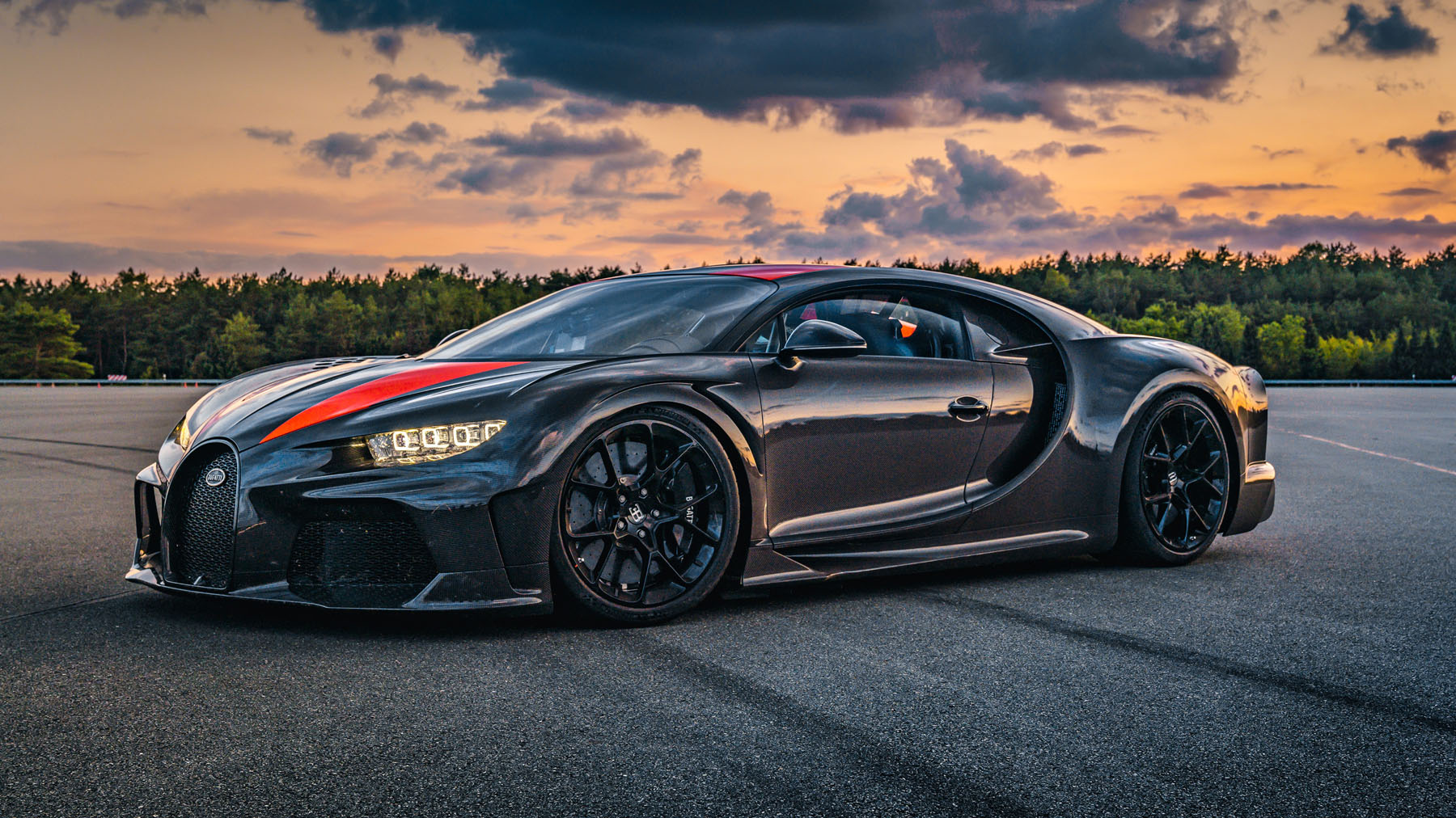 The very last Bugatti Chiron Super Sport 300+ has been delivered