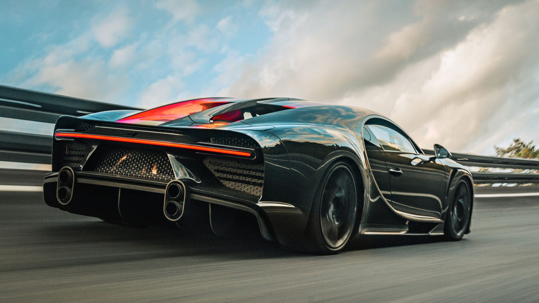 The very last Bugatti Chiron Super Sport 300+ has been delivered | Top Gear