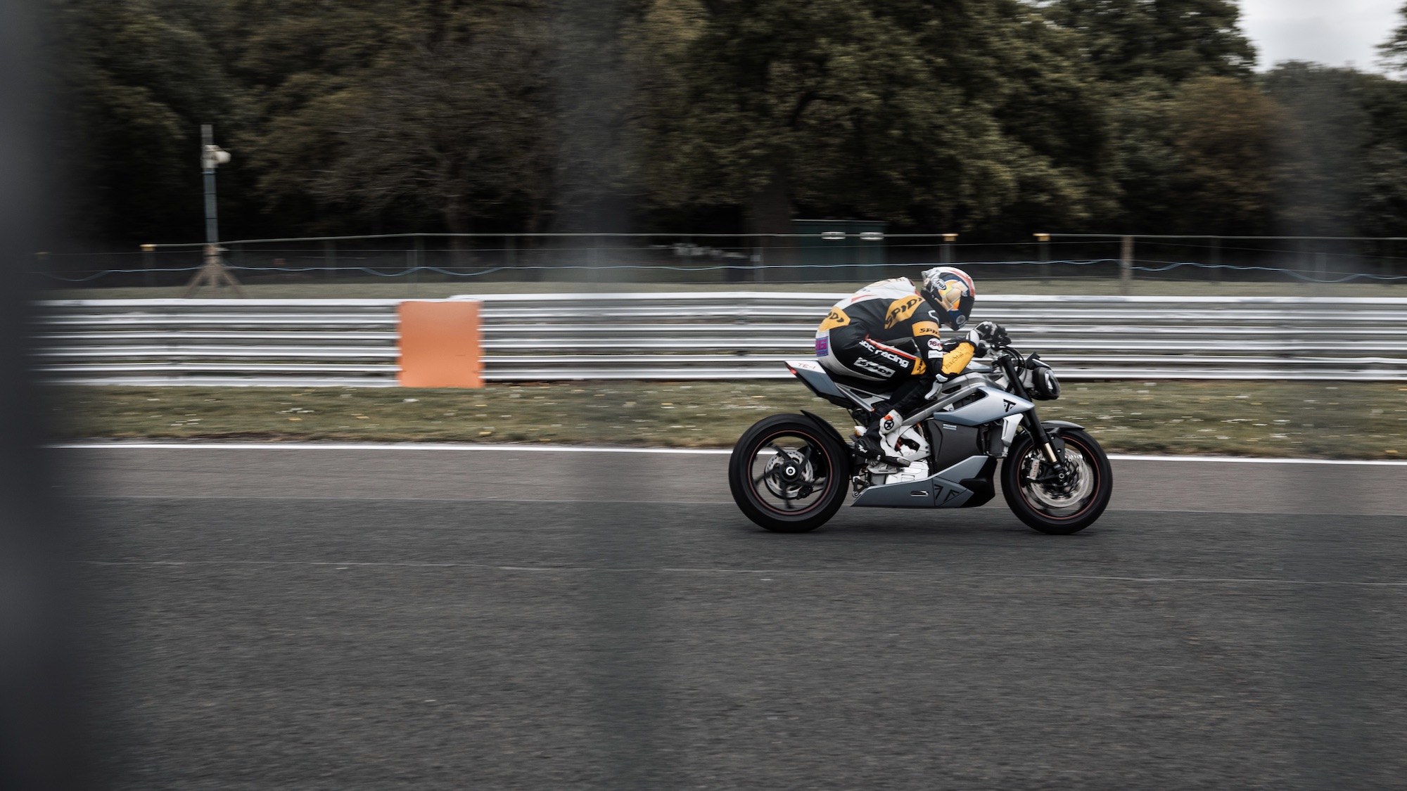 Triumph TE-1