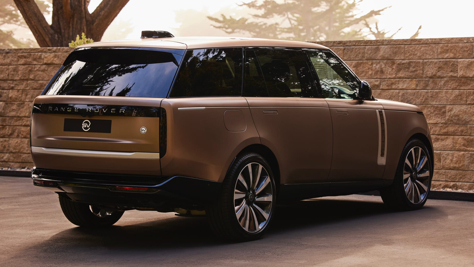 Yes, this Range Rover SV Carmel Edition really does cost 345,000 Top