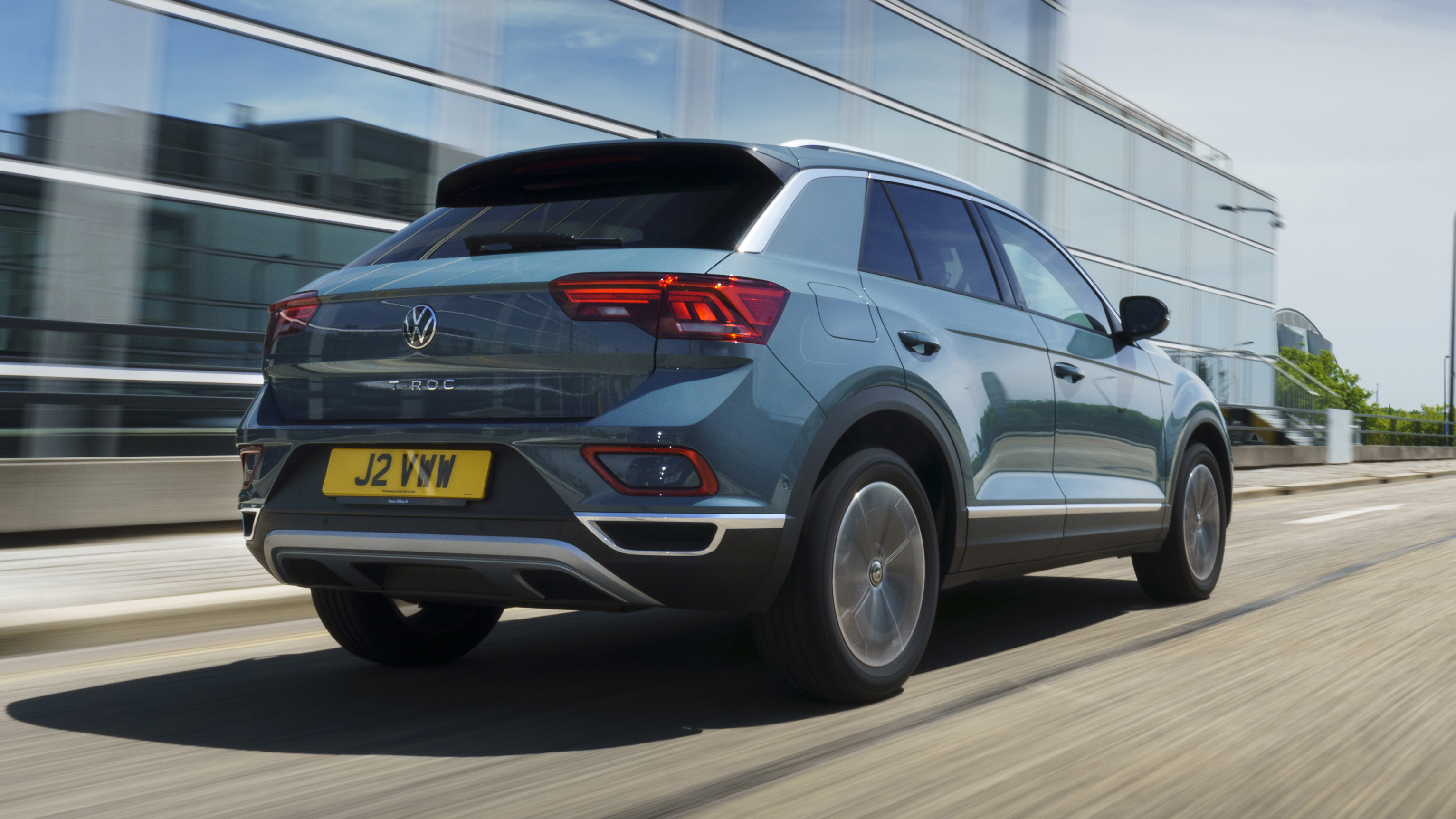 Volkswagen T-Roc SUV 2023 Review - Select Car Leasing