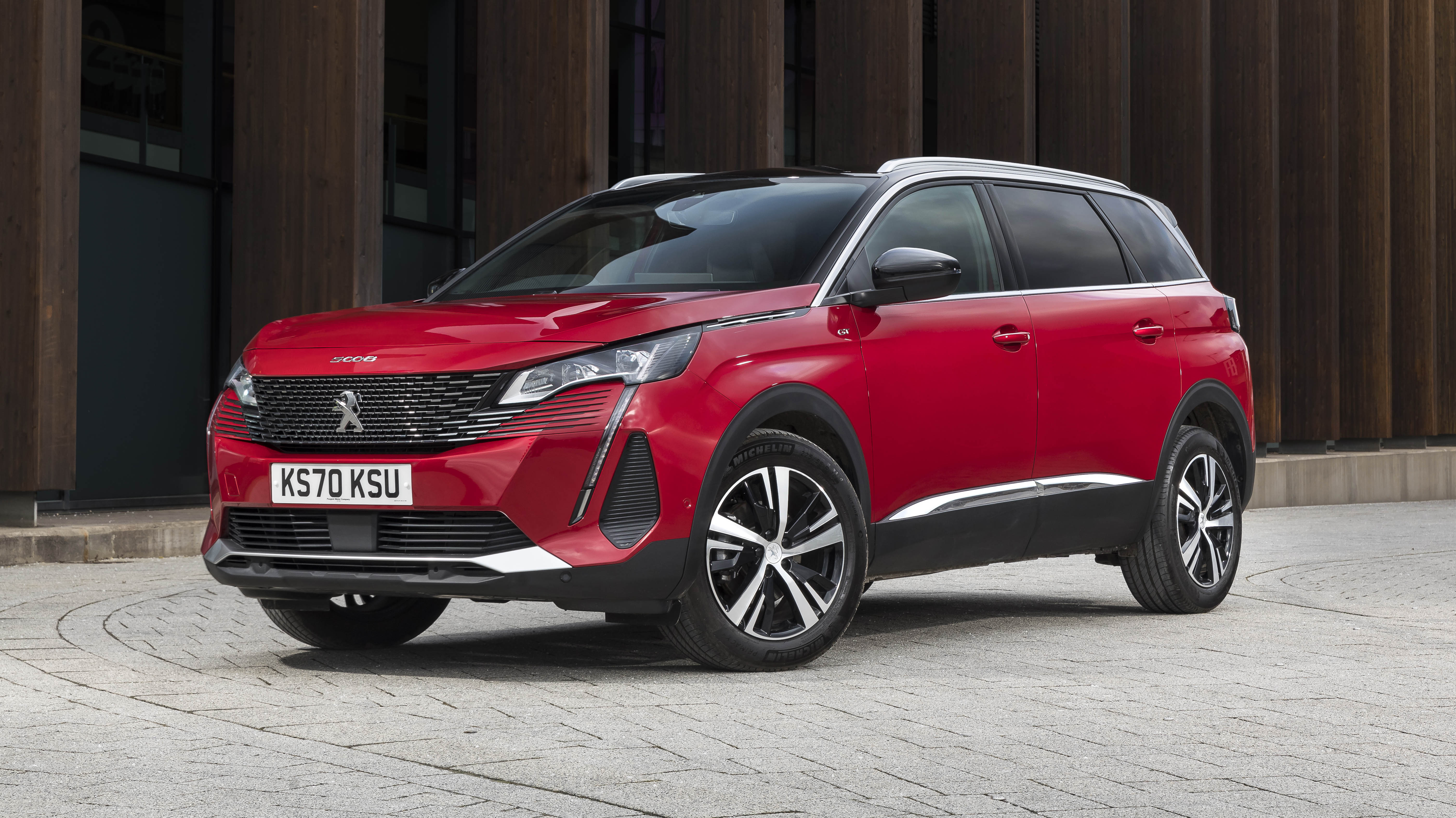 2023 Peugeot 5008 review – 7-seat SUV perfection? 