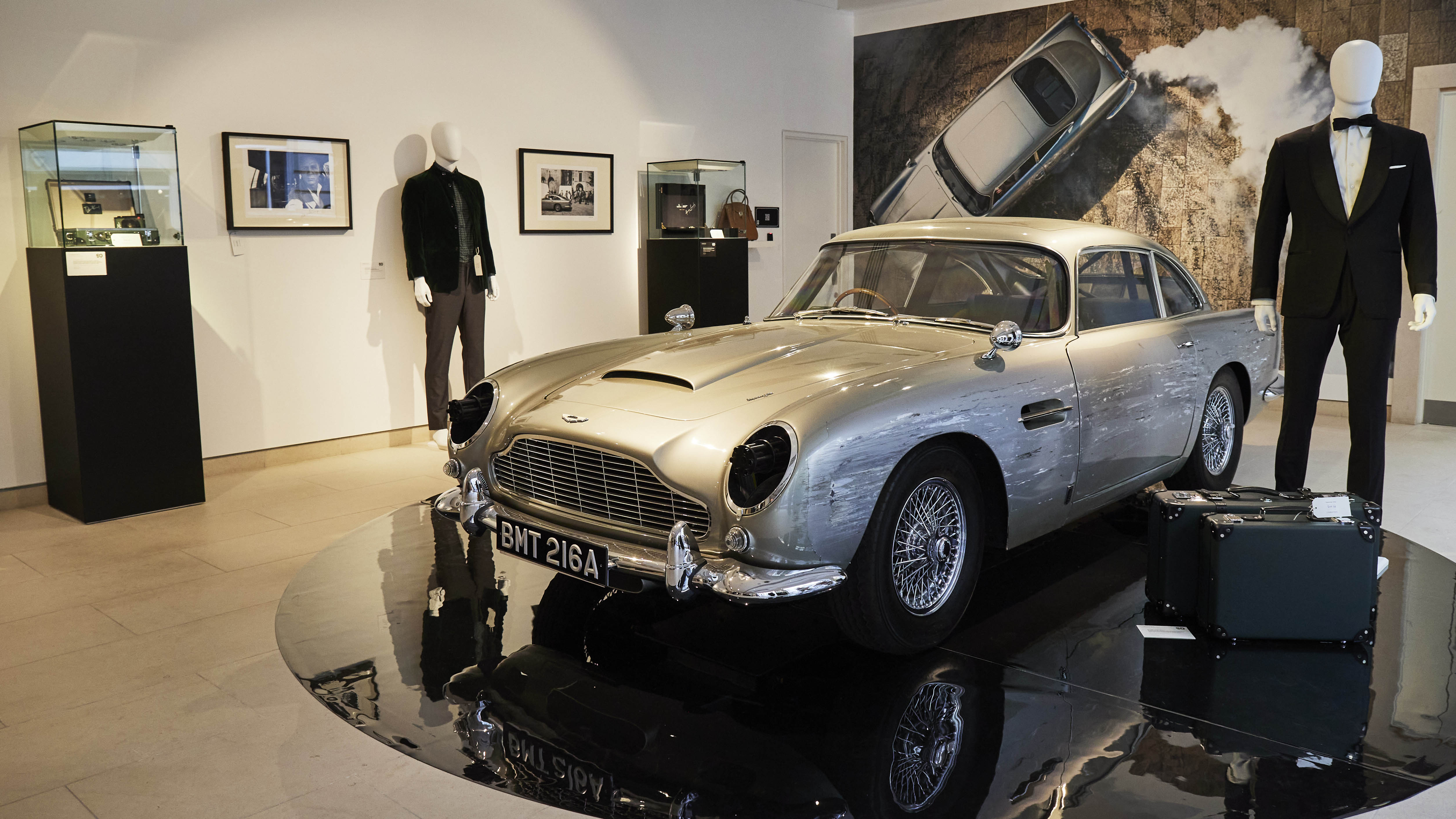 This Aston Martin DB5 stunt car just sold for £2.9m | Top Gear