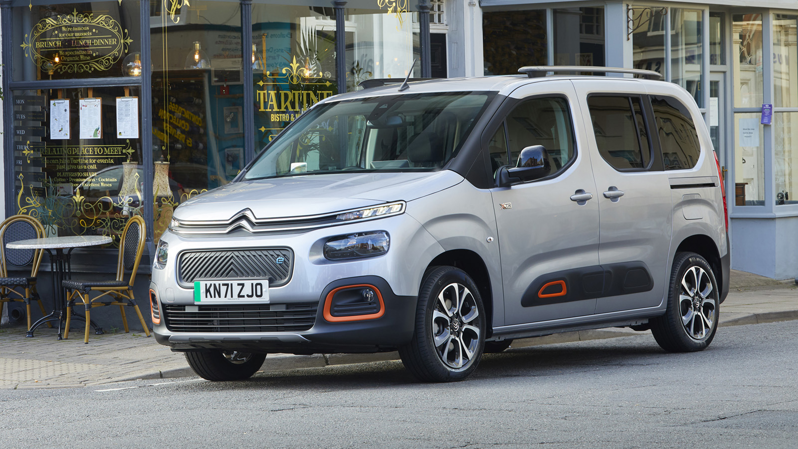 Citroen e-Berlingo static front three quarters