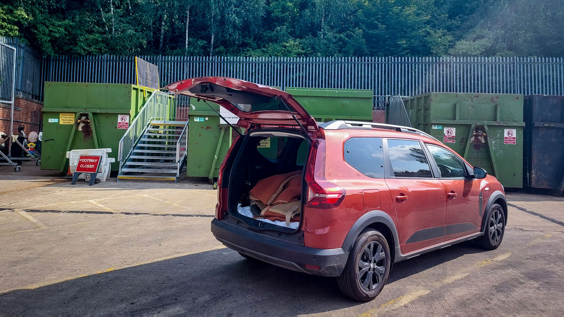 Dacia Jogger Review - Select Car Leasing