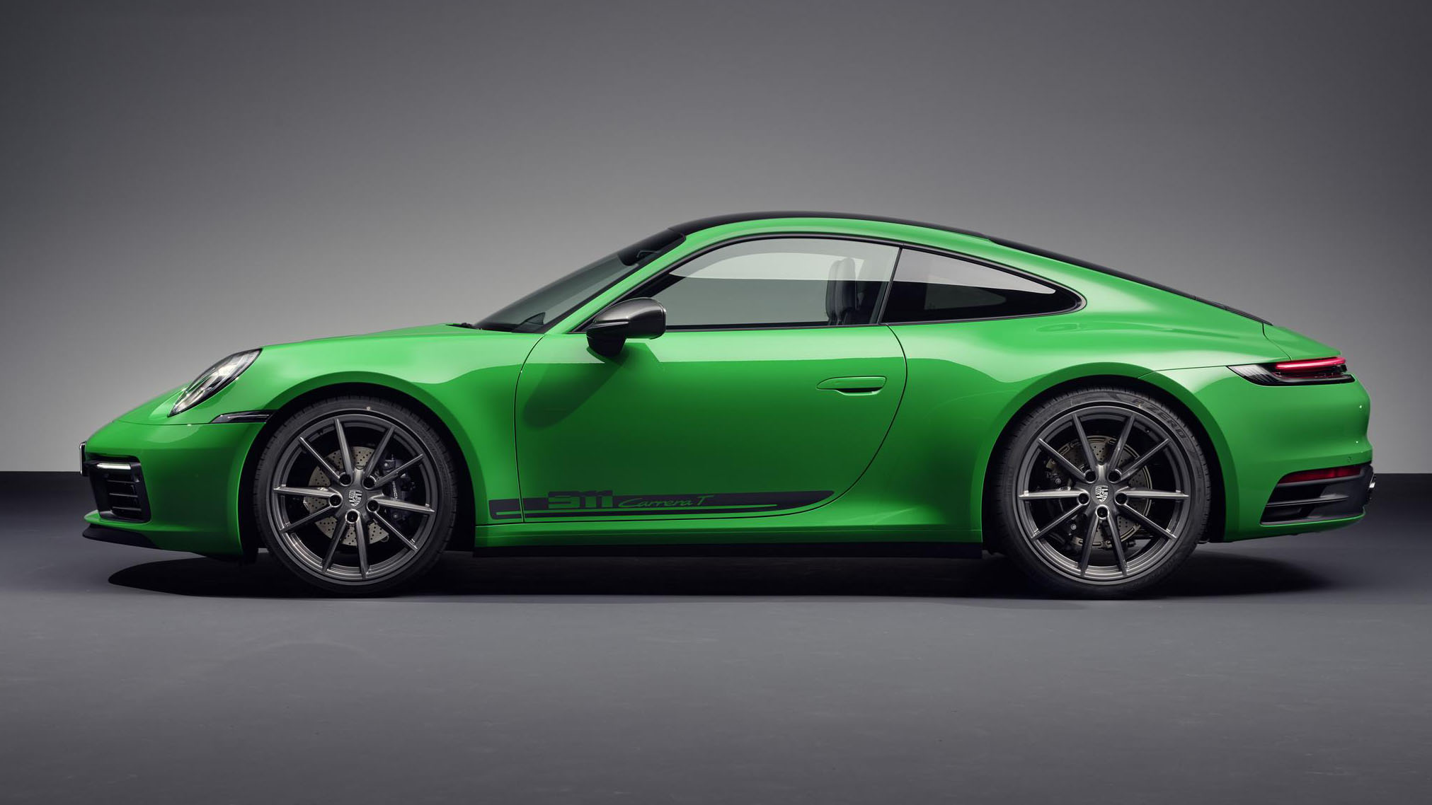 Today's new flavour of Porsche 911 is the weight-stripped Carrera T | Top Gear Today's new flavour of Porsche 911 is the weight-stripped Carrera T | Top Gear