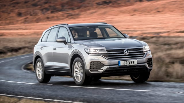 Volkswagen Touareg front
